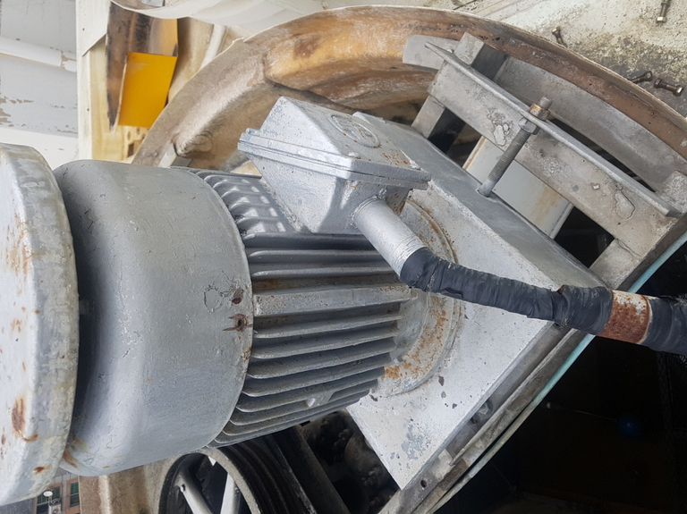 홈플러스 시흥점 직교류 냉각탑 모터 베어링, 감속기 베어링 교체공사