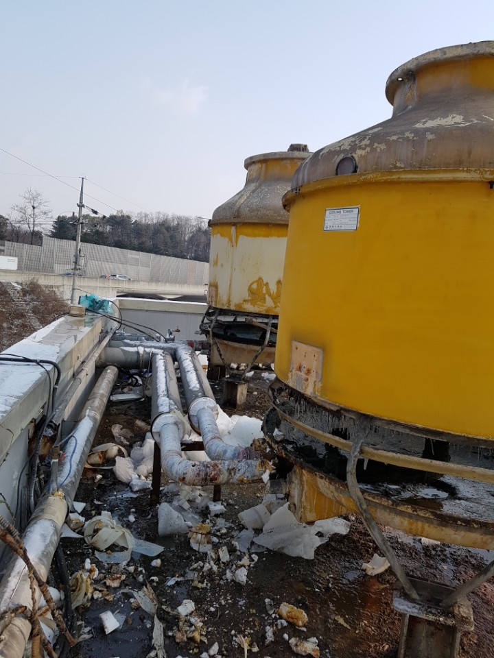 선일자동냉장 60RT 80RT 원형 냉각탑 교체공사 및 배관공사